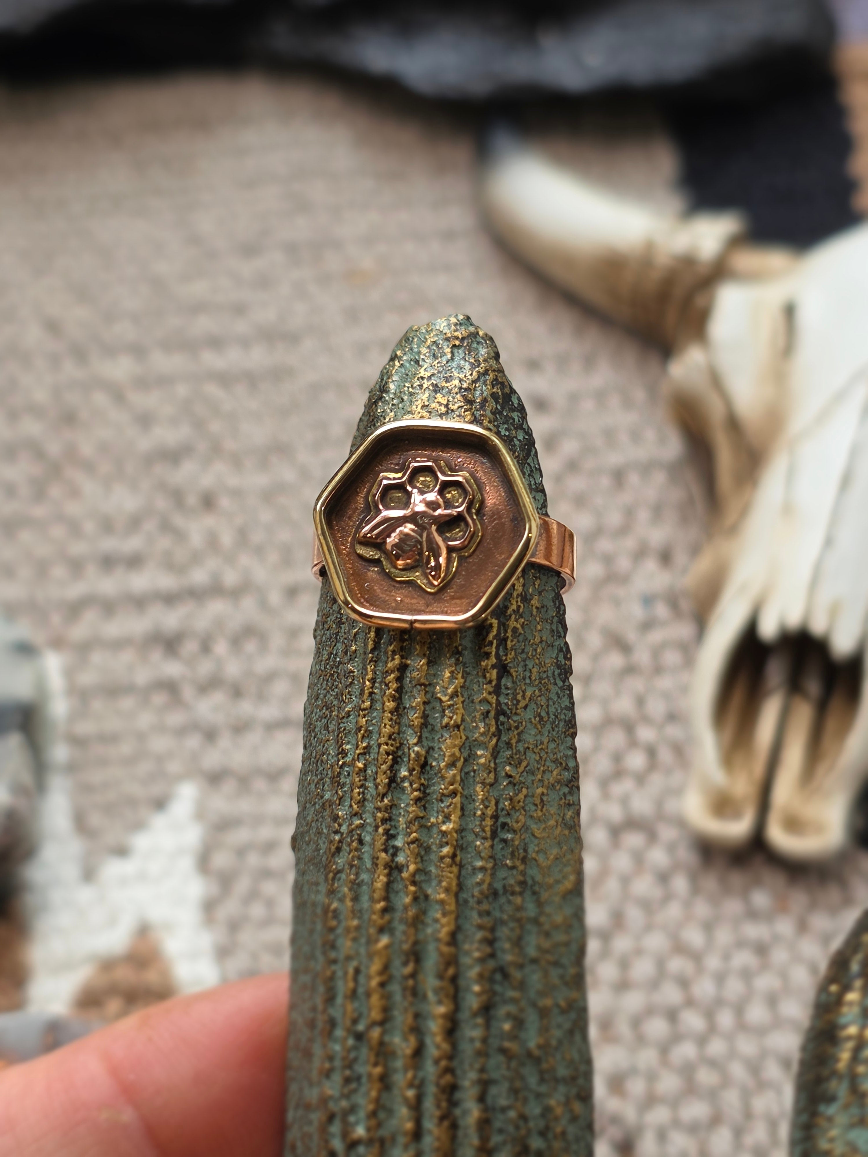 Honeybee Ring