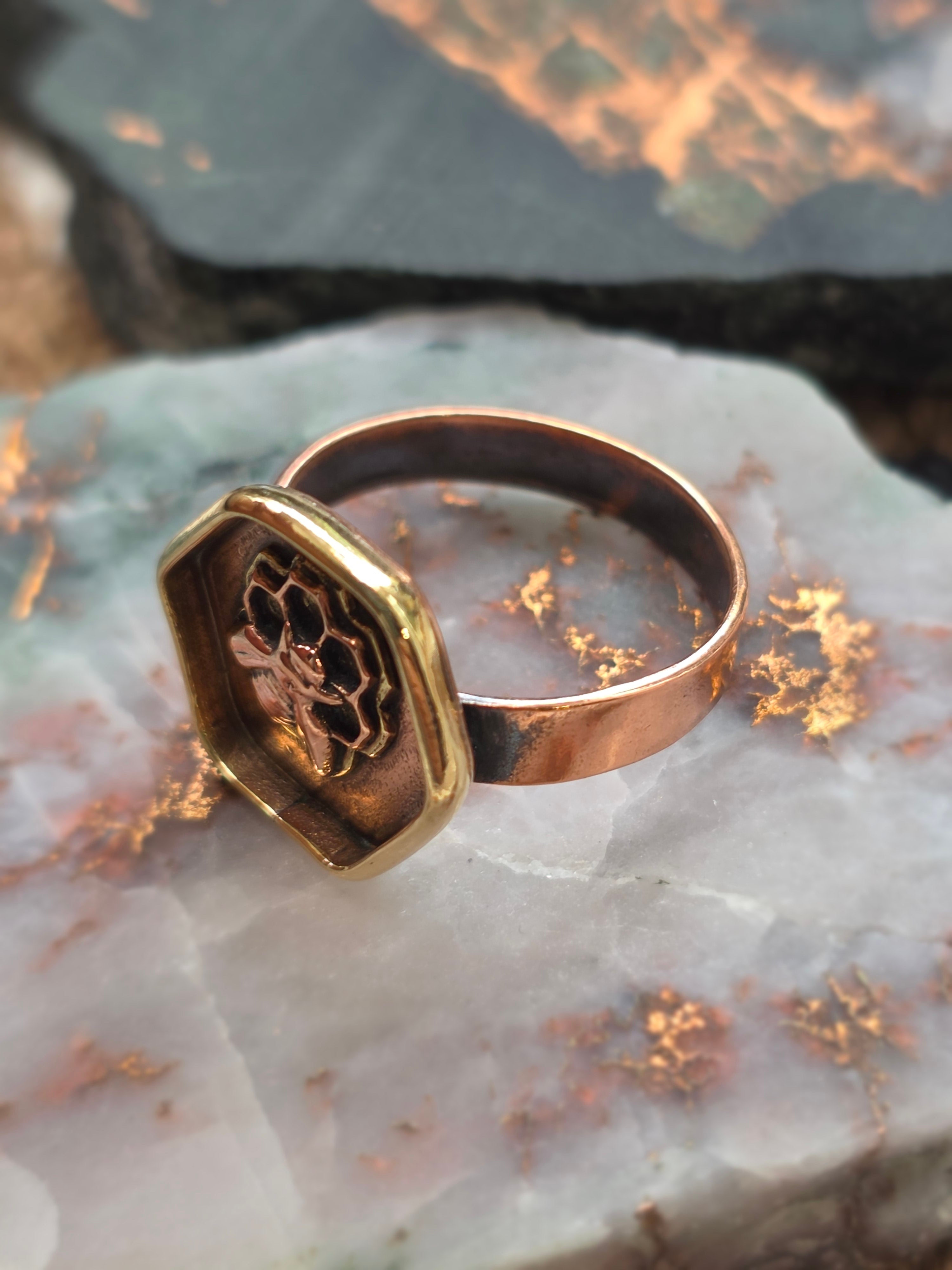 Honeybee Ring