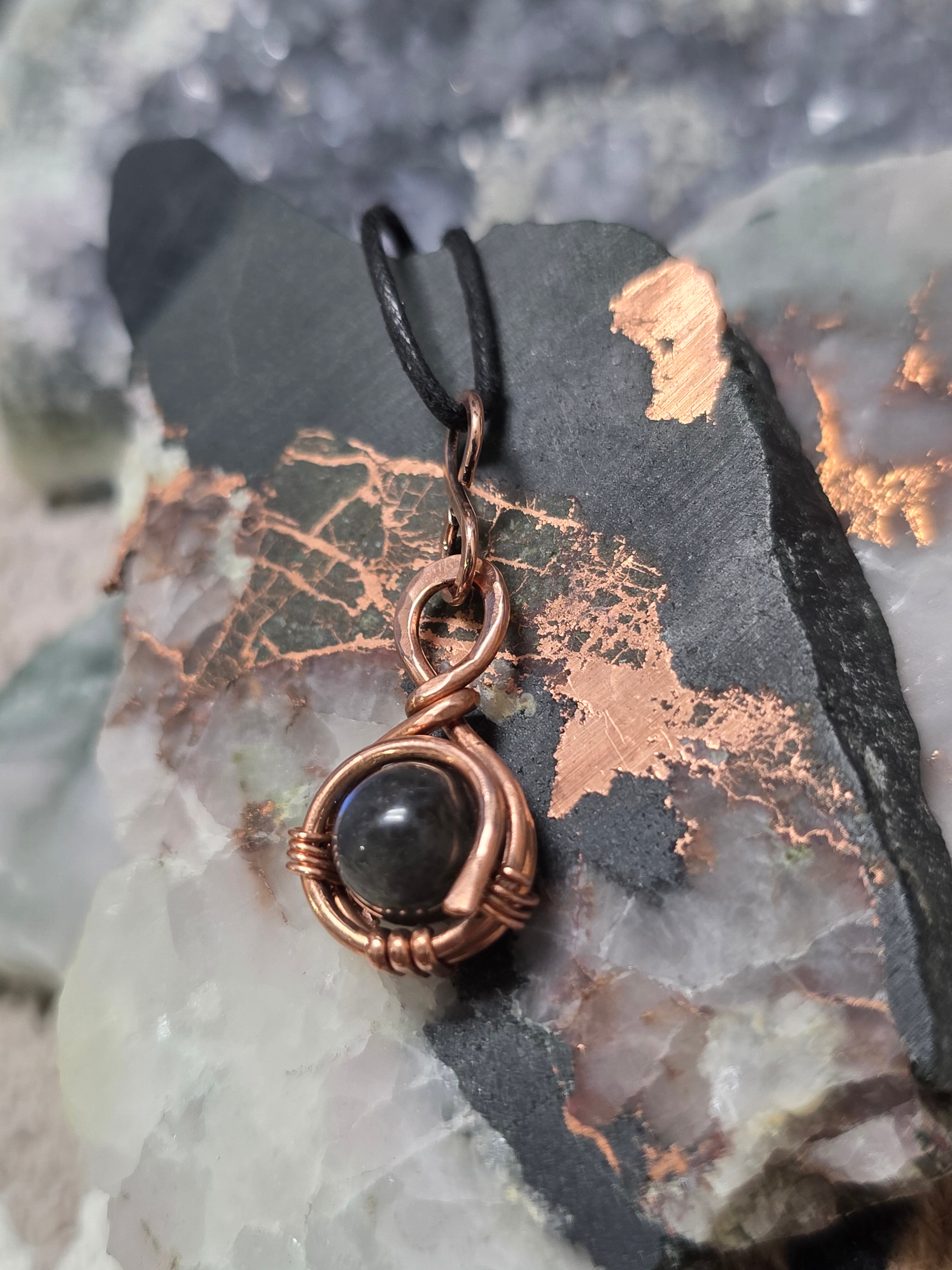 "Orbit" Blue Labradorite Pendant