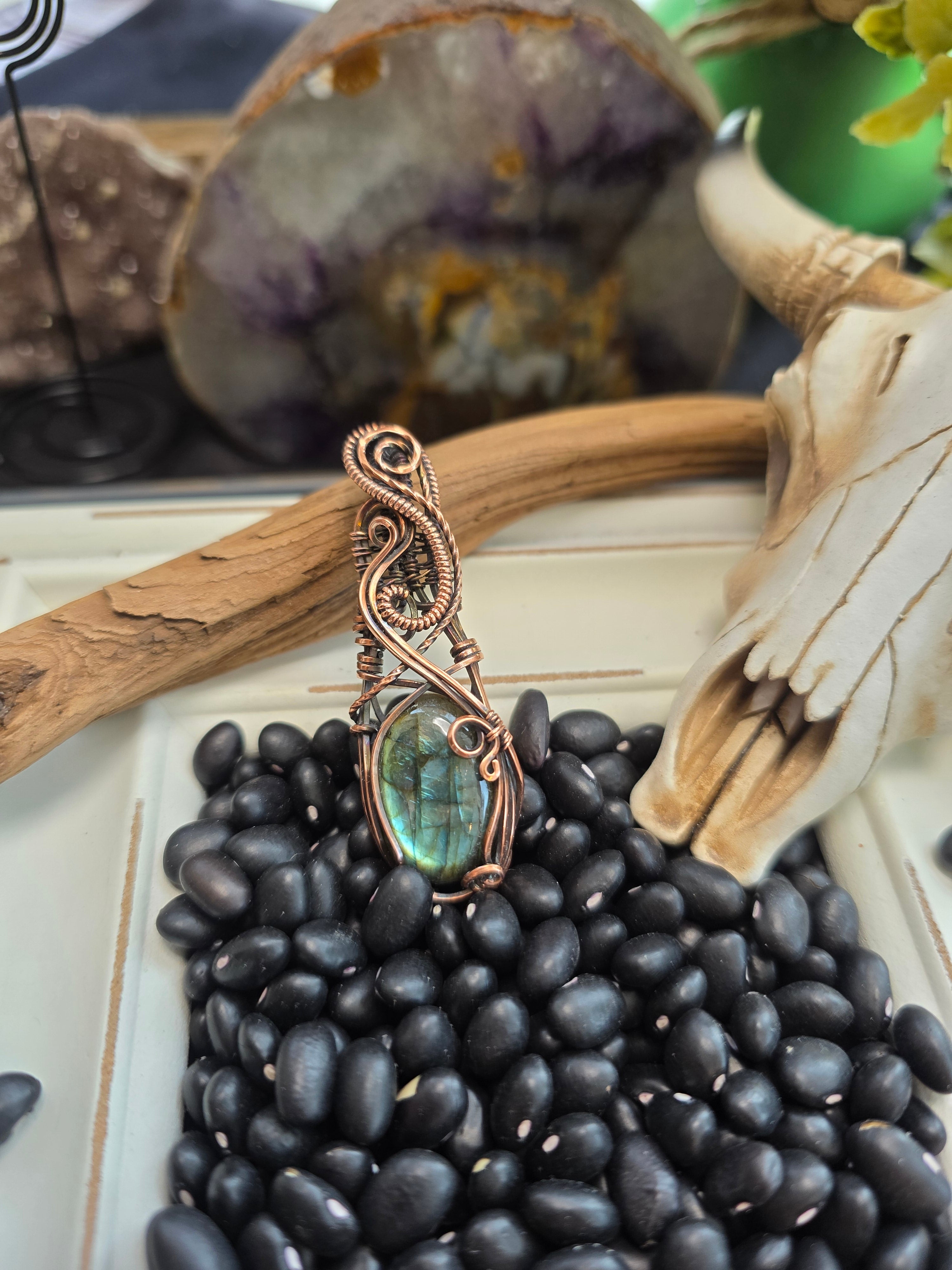 Flashy Labradorite Pendant