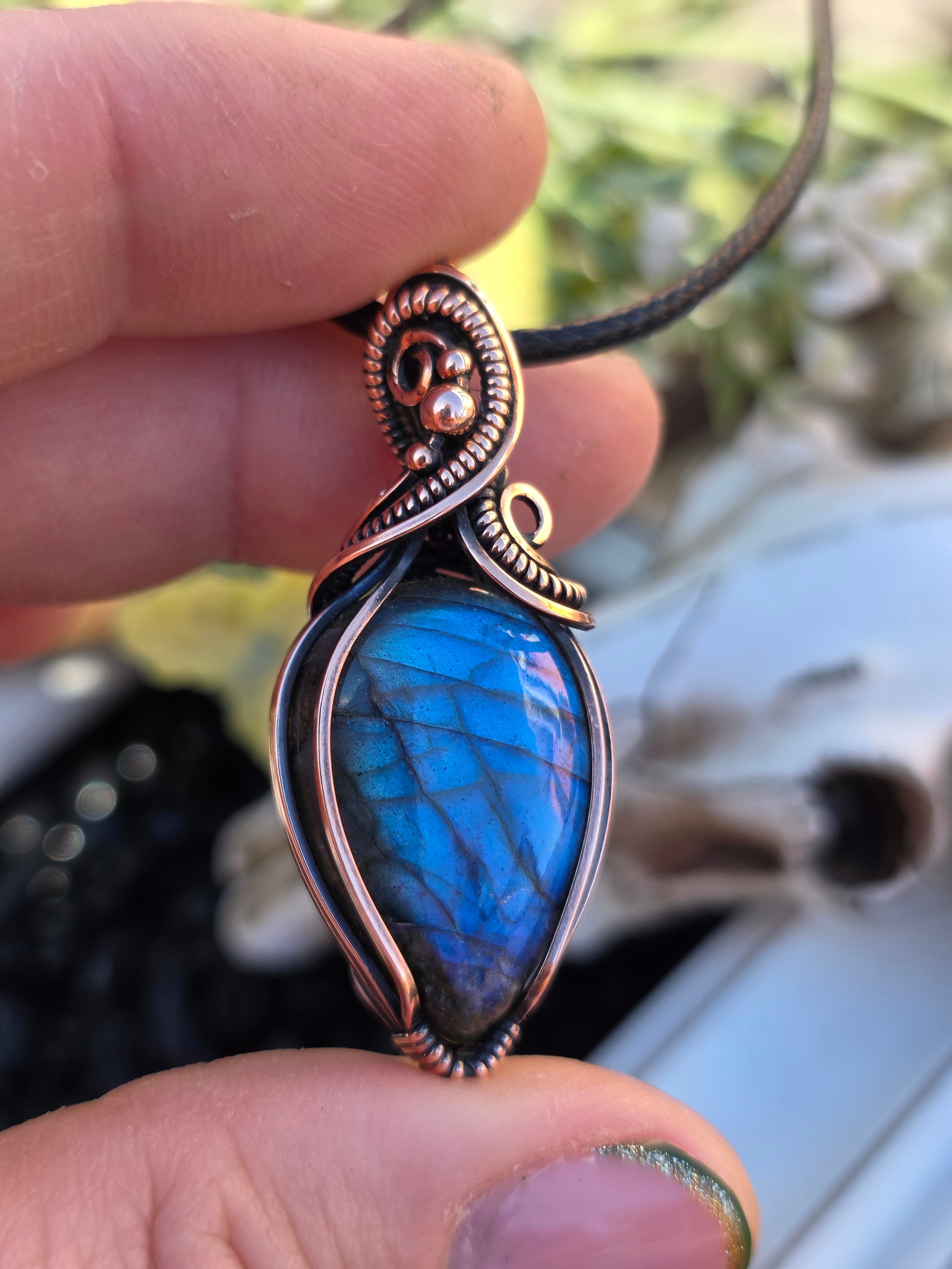 Blue Flash Labradorite in Copper