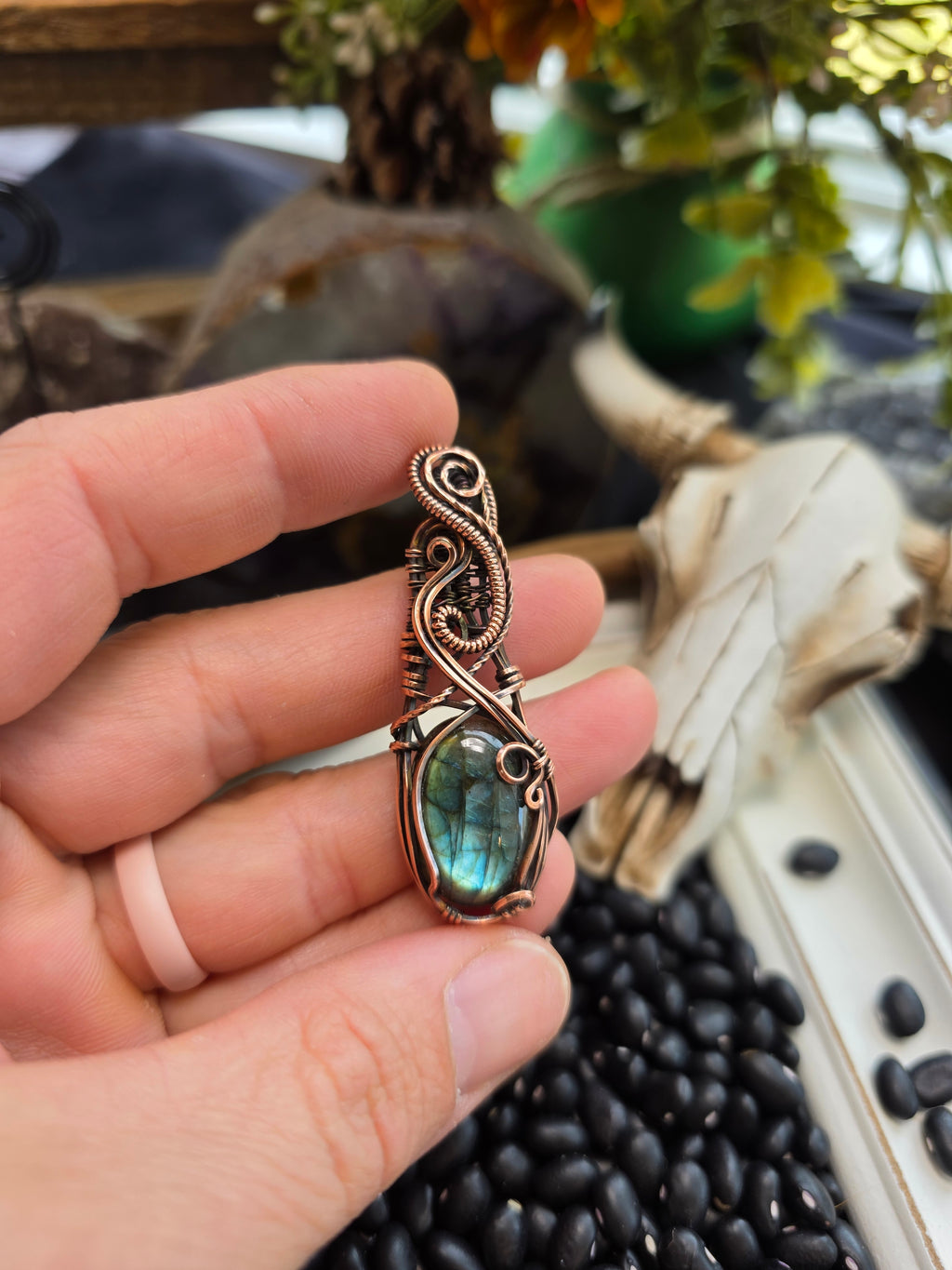 Flashy Labradorite Pendant