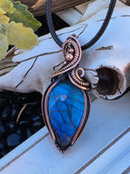 Blue Flash Labradorite in Copper